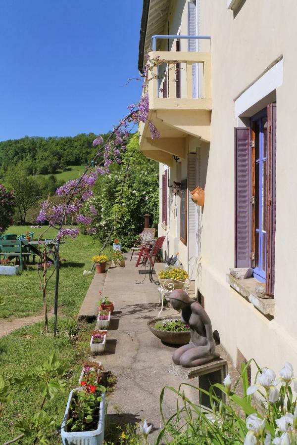 Goute La Vie Bed and Breakfast Marchamp Εξωτερικό φωτογραφία